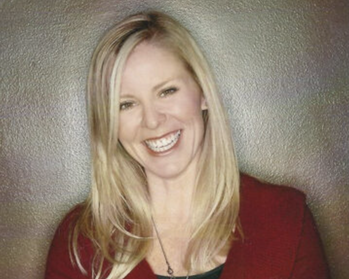 headshot- Eliza Graham